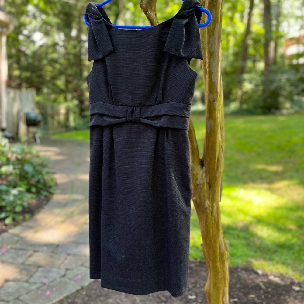 Marc by Marc Jacobs sheath dress size 6 dark blue. Knee length.